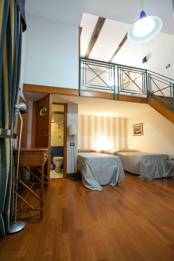 Ferienwohnung Sweet Toledo By Dimorra Neapel Exterior foto